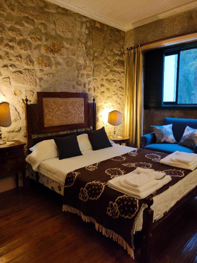 Lugar Da Pedra Alta - B&B - Private Historical Villa Melo Buitenkant foto